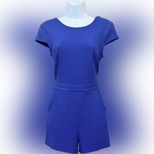 Bebe Taylor Crepe Knit Romper
